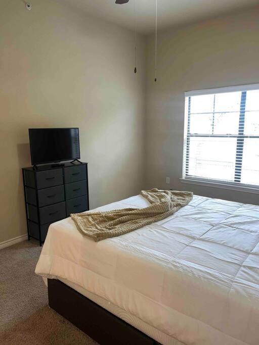 Hill Country Hiatus! Apartment Austin Bagian luar foto