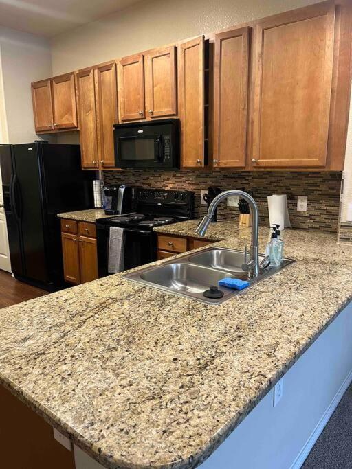Hill Country Hiatus! Apartment Austin Bagian luar foto