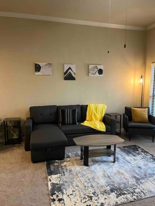 Hill Country Hiatus! Apartment Austin Bagian luar foto