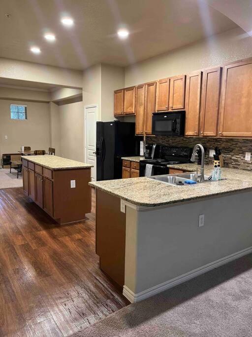 Hill Country Hiatus! Apartment Austin Bagian luar foto